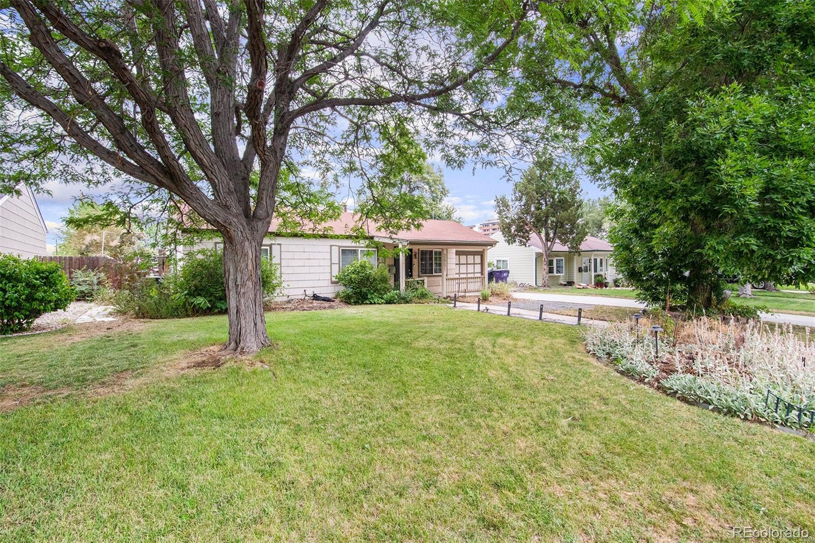 MLS Image #2 for 2851 s dexter way,denver, Colorado