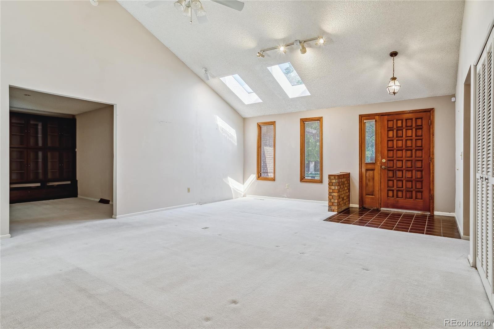 MLS Image #3 for 3176 e phillips drive,centennial, Colorado