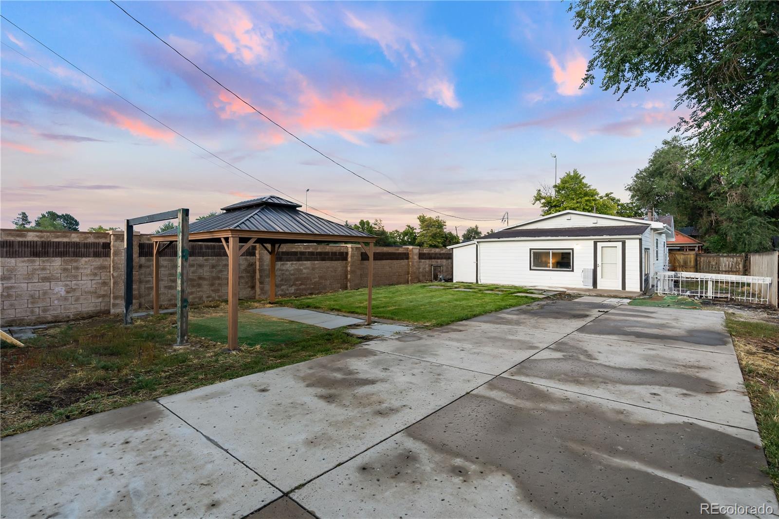 MLS Image #17 for 545  stuart street,denver, Colorado