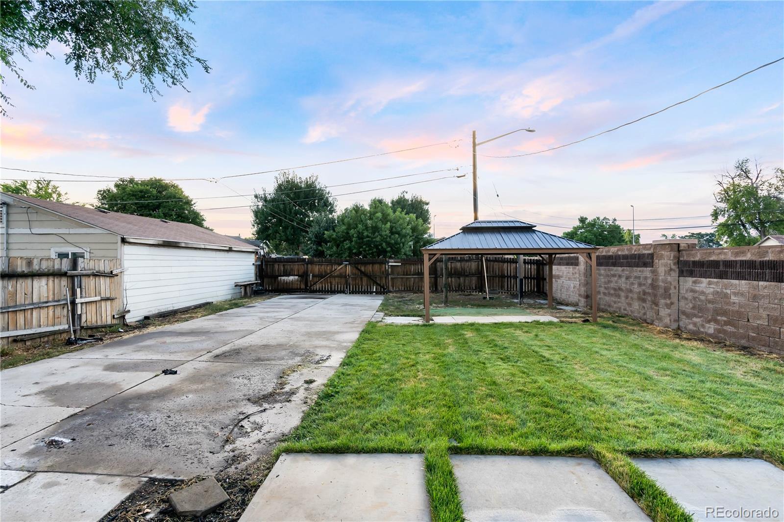 MLS Image #18 for 545  stuart street,denver, Colorado