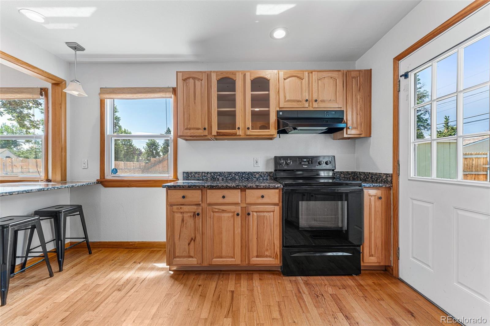 MLS Image #11 for 2575 s linley court,denver, Colorado