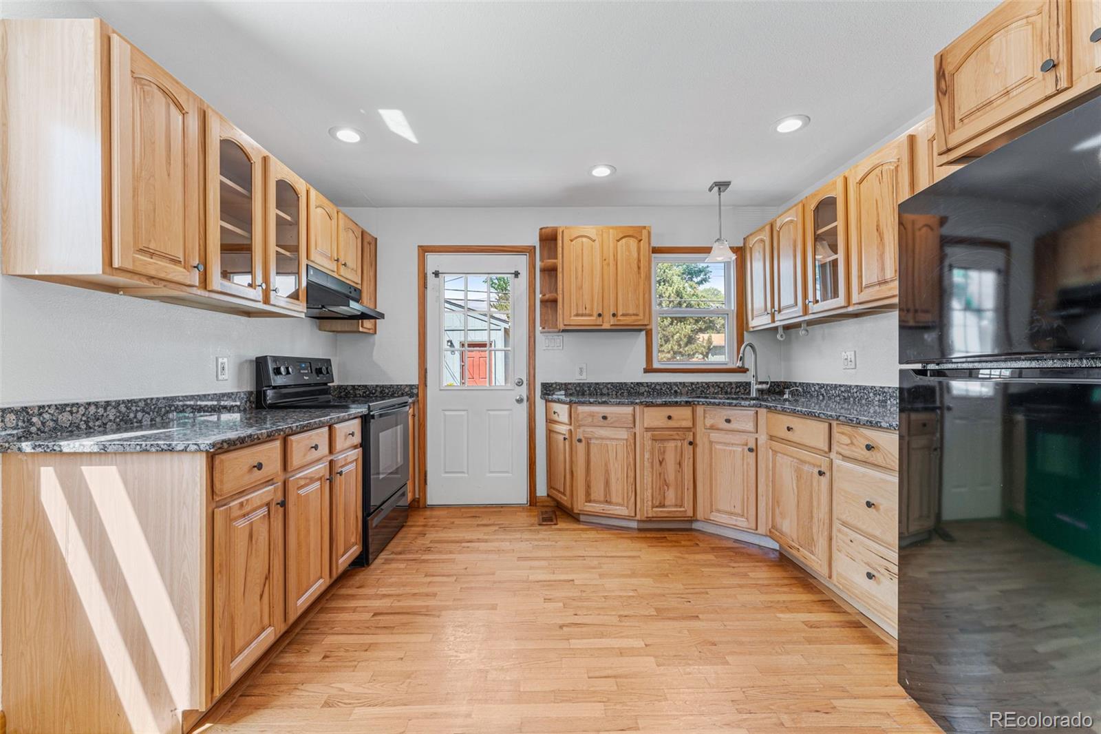 MLS Image #7 for 2575 s linley court,denver, Colorado