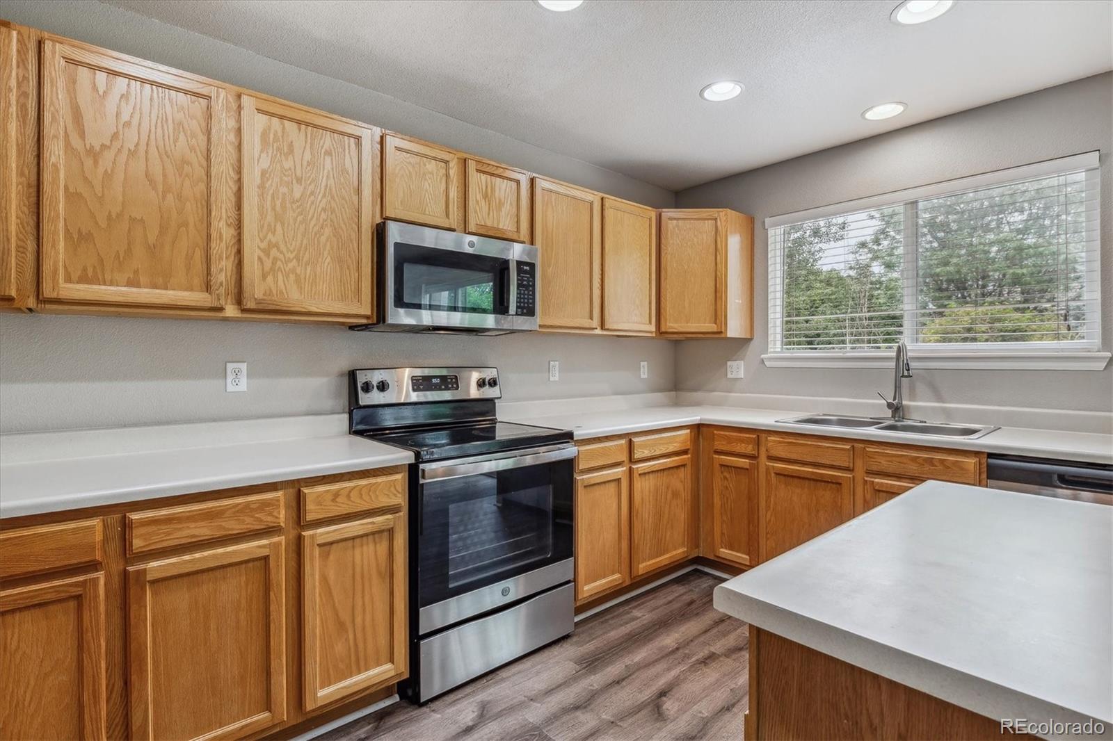 MLS Image #9 for 17331 e lake lane,aurora, Colorado