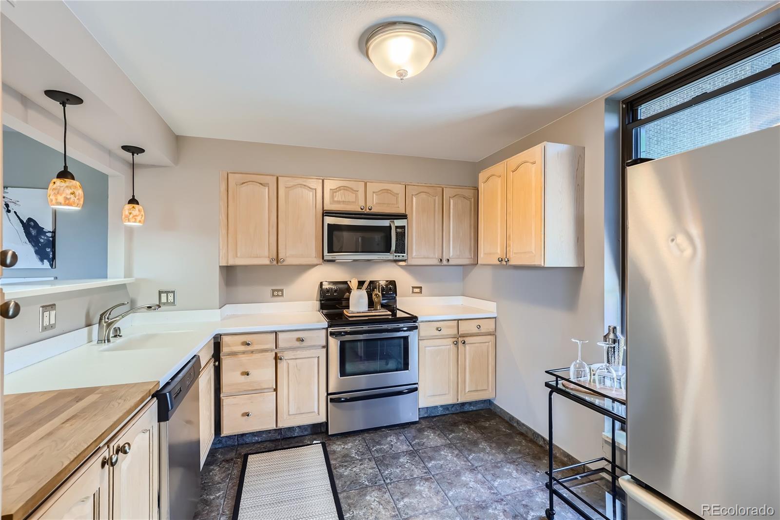 MLS Image #7 for 480 s marion parkway,denver, Colorado