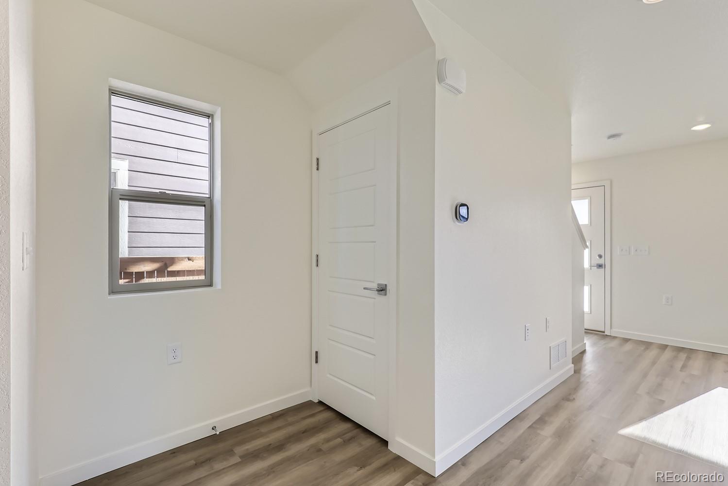 MLS Image #14 for 10231 e 62nd place,denver, Colorado