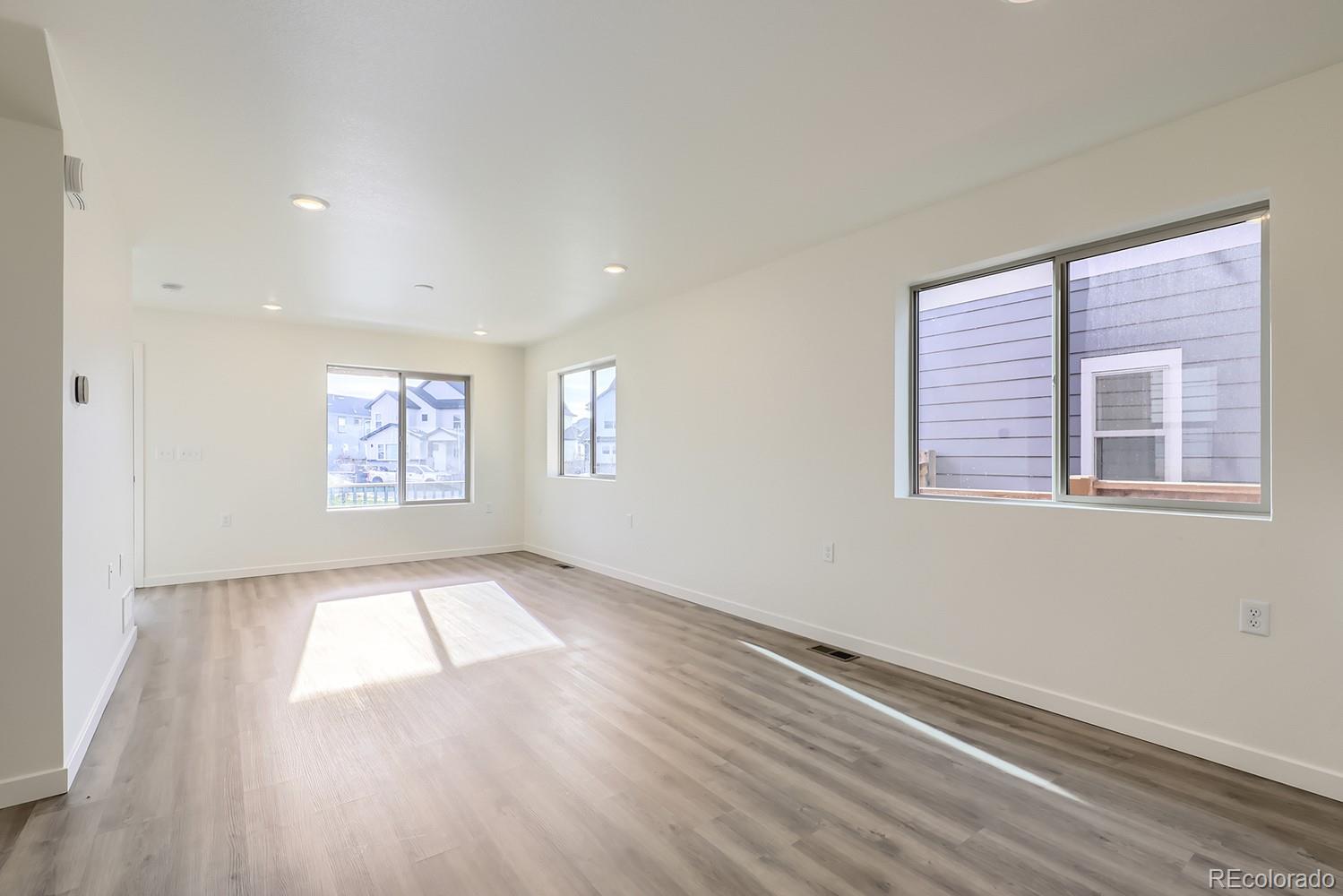 MLS Image #18 for 10231 e 62nd place,denver, Colorado