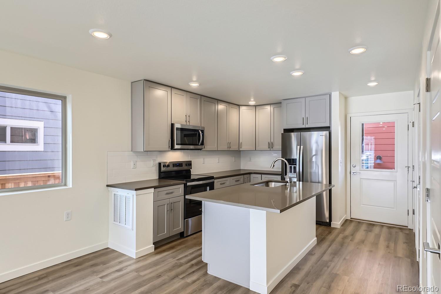 MLS Image #20 for 10231 e 62nd place,denver, Colorado