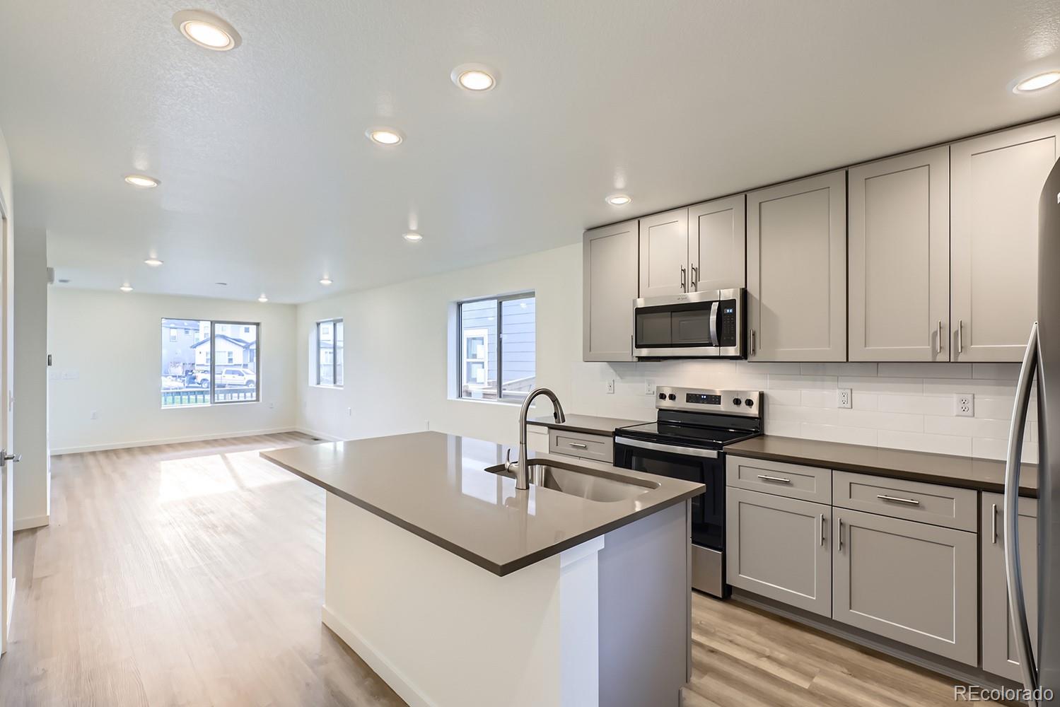 MLS Image #24 for 10231 e 62nd place,denver, Colorado