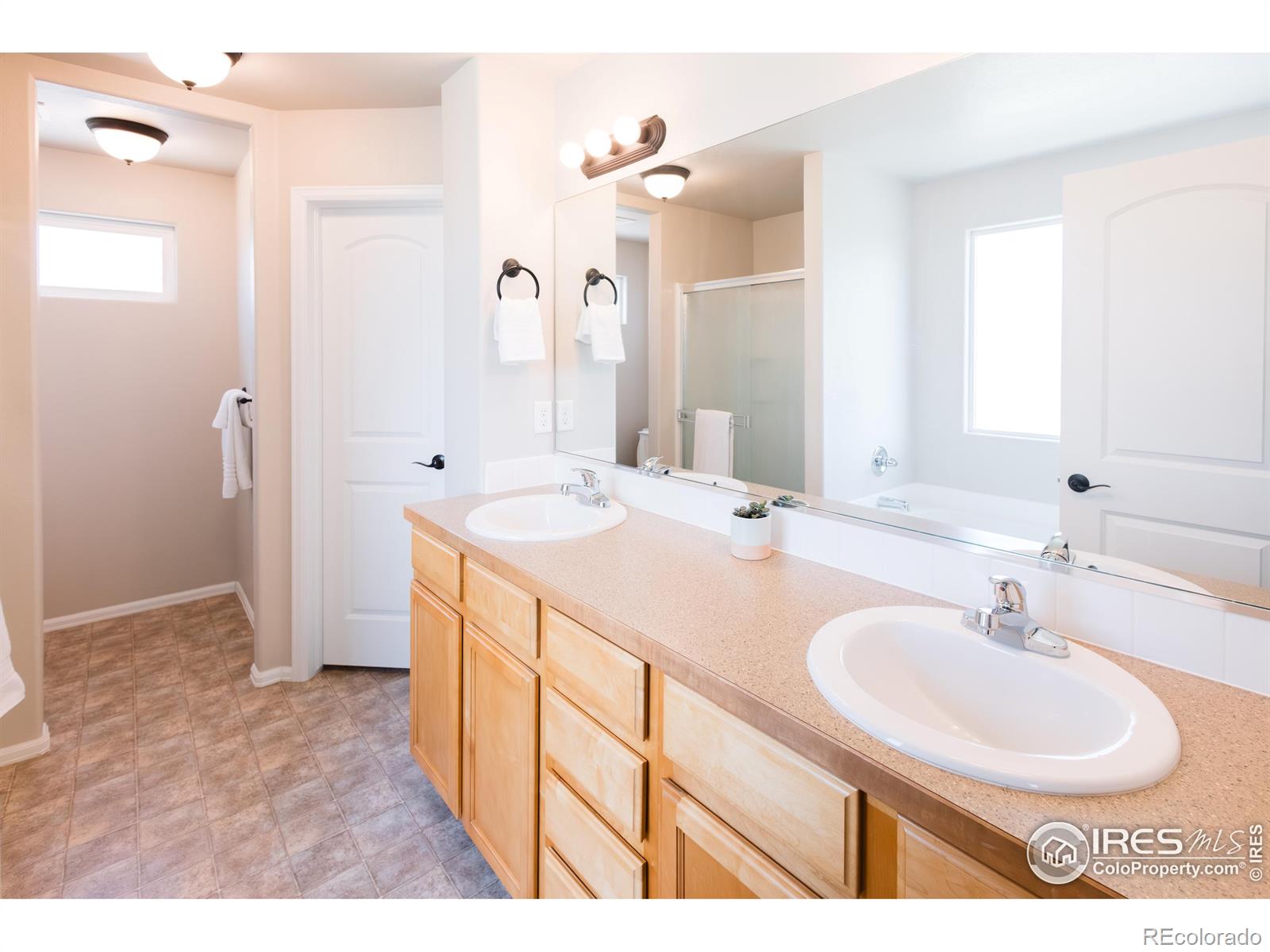 MLS Image #19 for 326  sycamore avenue,johnstown, Colorado