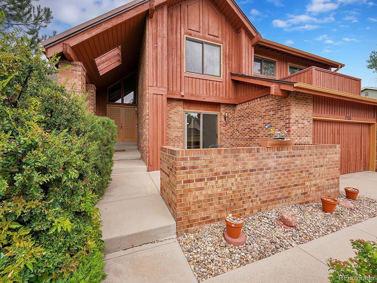 MLS Image #4 for 7705 s madison circle,centennial, Colorado