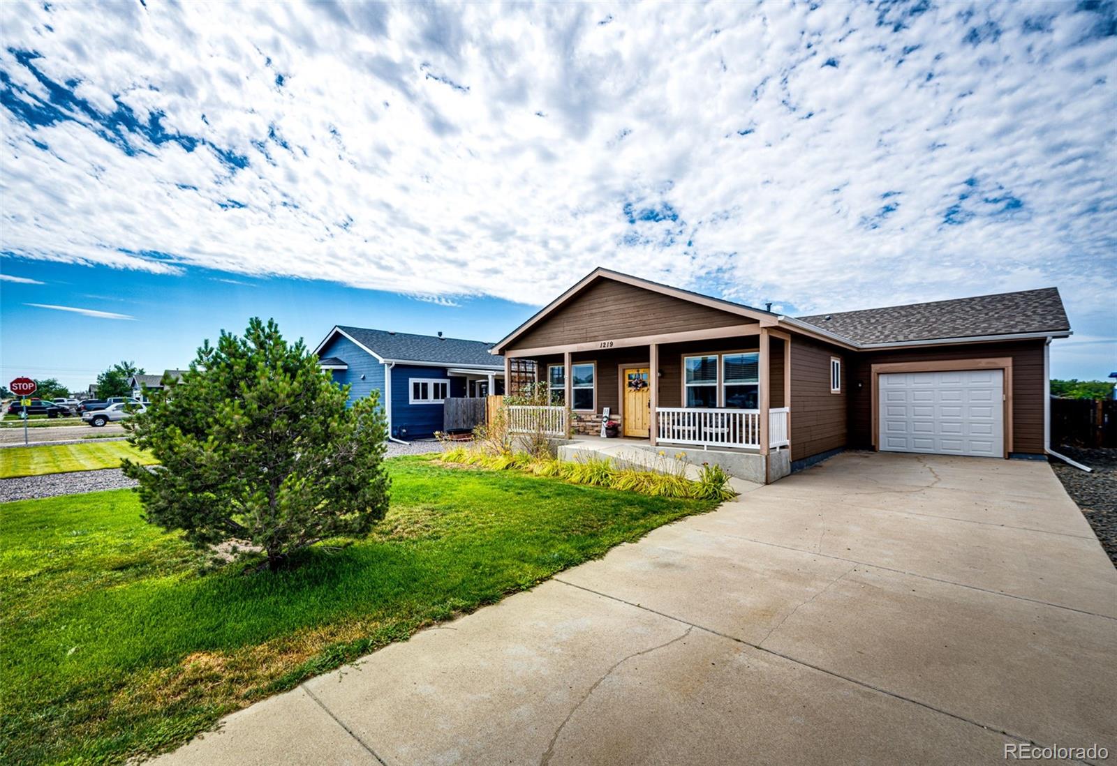 MLS Image #3 for 1219  4th avenue,deer trail, Colorado