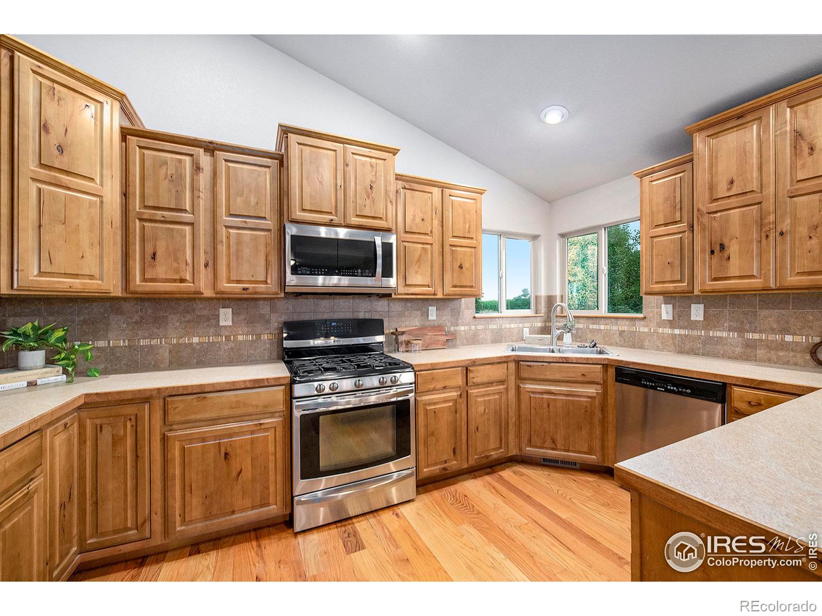 MLS Image #5 for 3450  iron horse way,wellington, Colorado