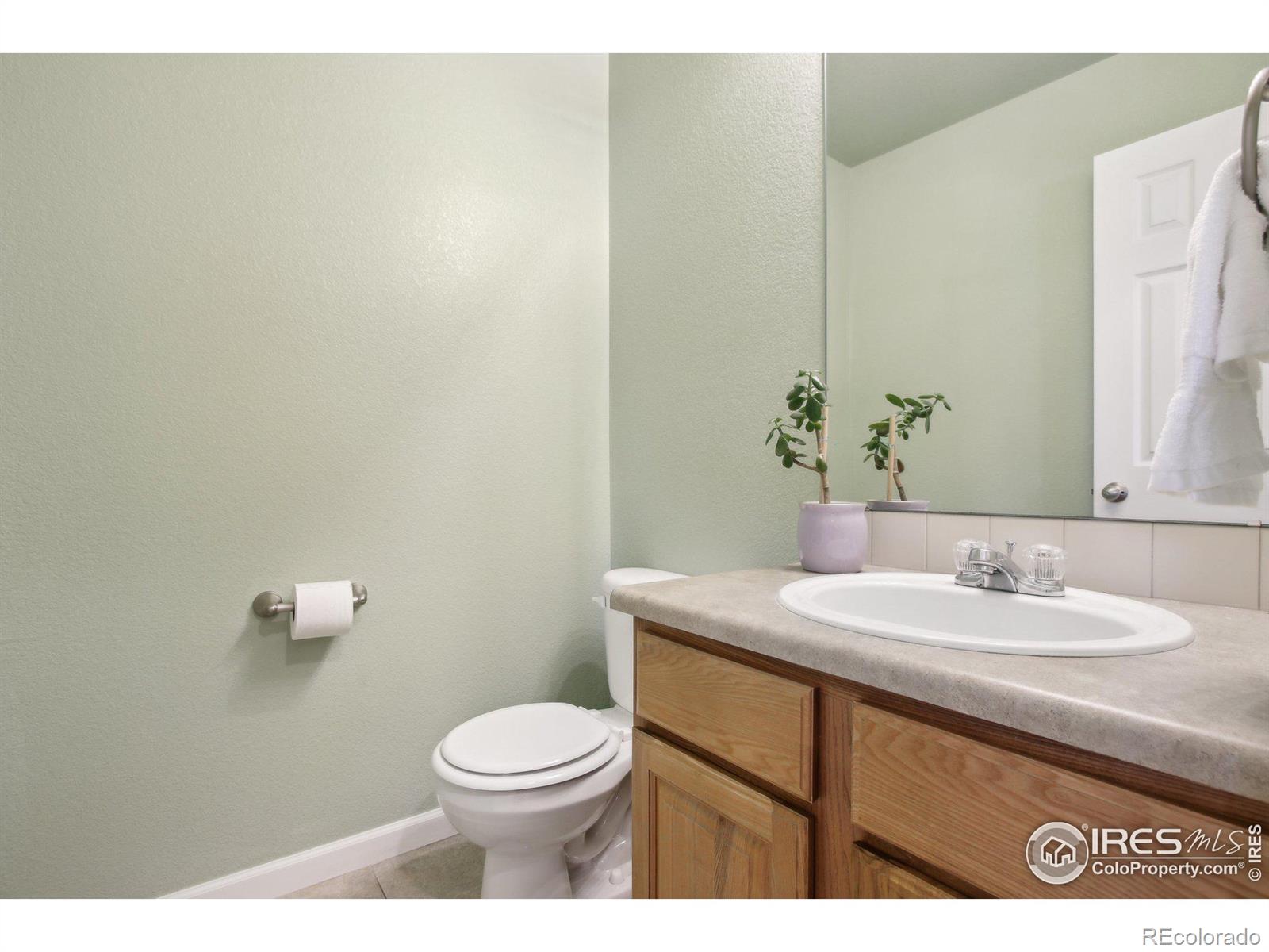 MLS Image #12 for 467  heritage lane,johnstown, Colorado