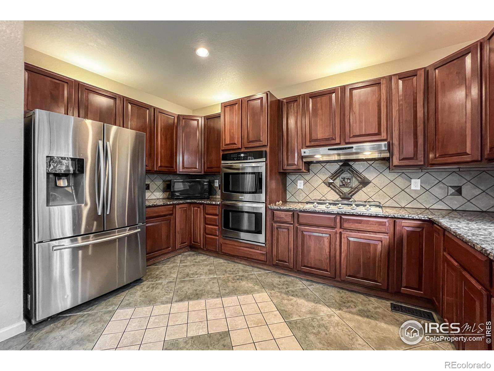 MLS Image #11 for 13341  clayton street,thornton, Colorado