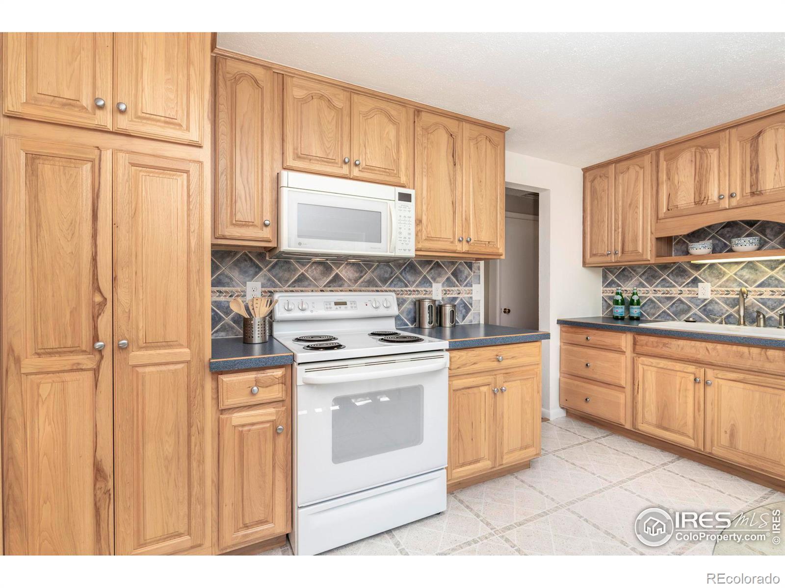 MLS Image #10 for 2950  colby drive,boulder, Colorado