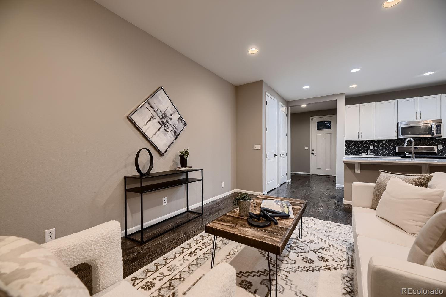 MLS Image #6 for 7936 e 53rd drive,denver, Colorado