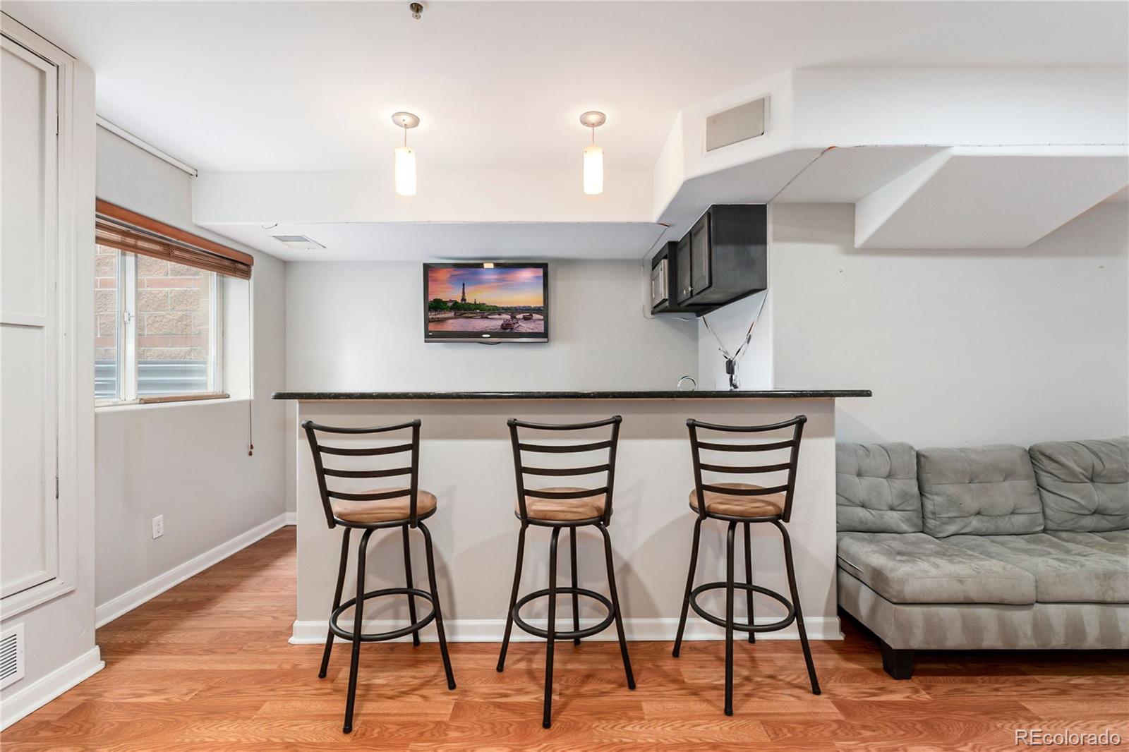 MLS Image #20 for 1575 n emerson street 2b,denver, Colorado