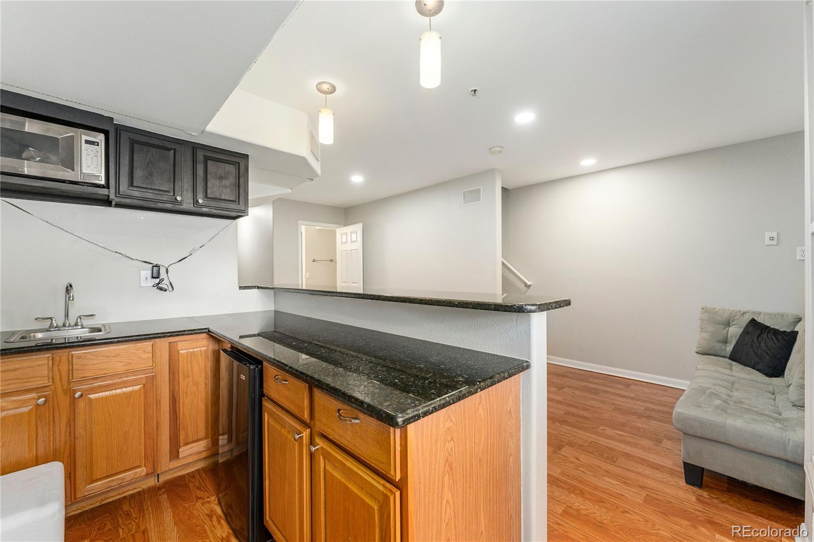 MLS Image #21 for 1575 n emerson street 2b,denver, Colorado