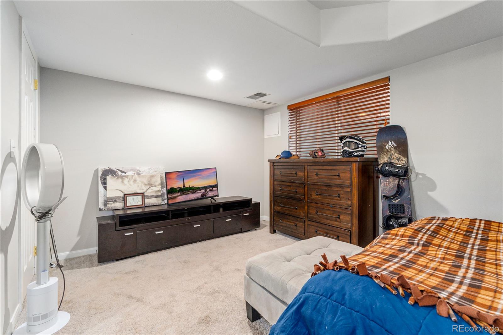 MLS Image #23 for 1575 n emerson street 2b,denver, Colorado