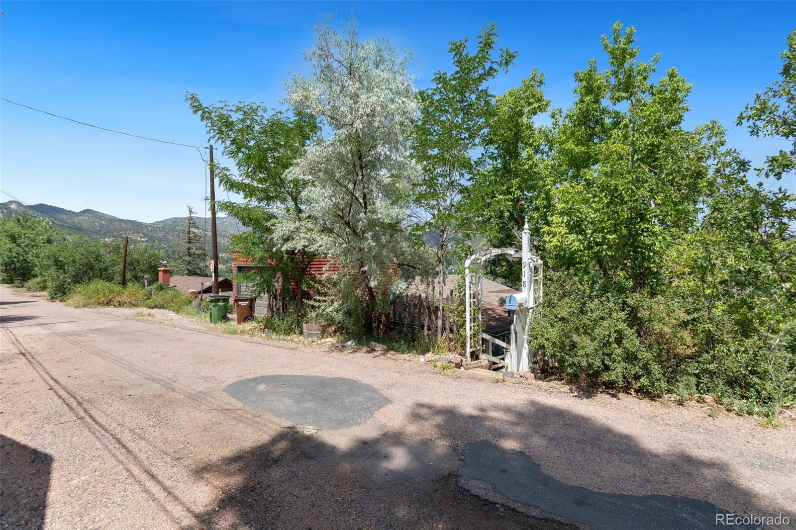 MLS Image #29 for 918  high road,manitou springs, Colorado