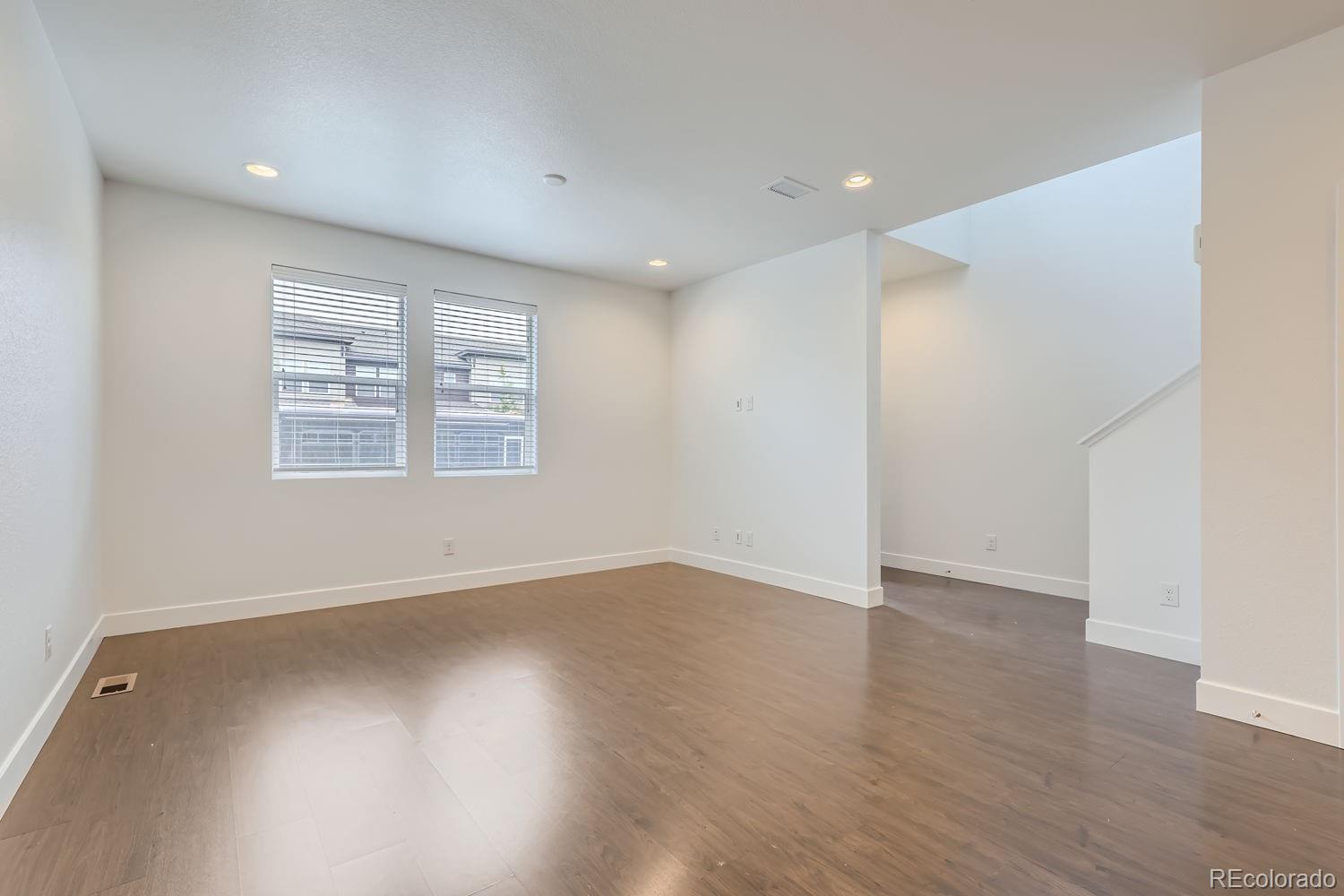 MLS Image #4 for 16063 e warner place,denver, Colorado