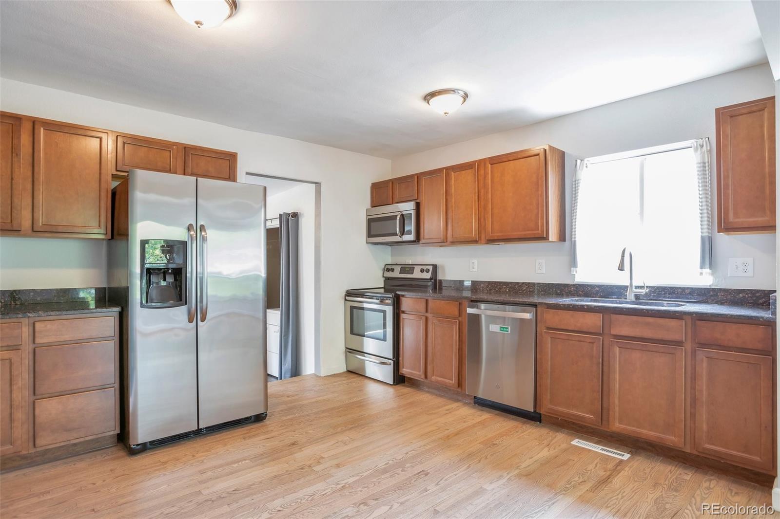 MLS Image #4 for 1270  syracuse street,denver, Colorado