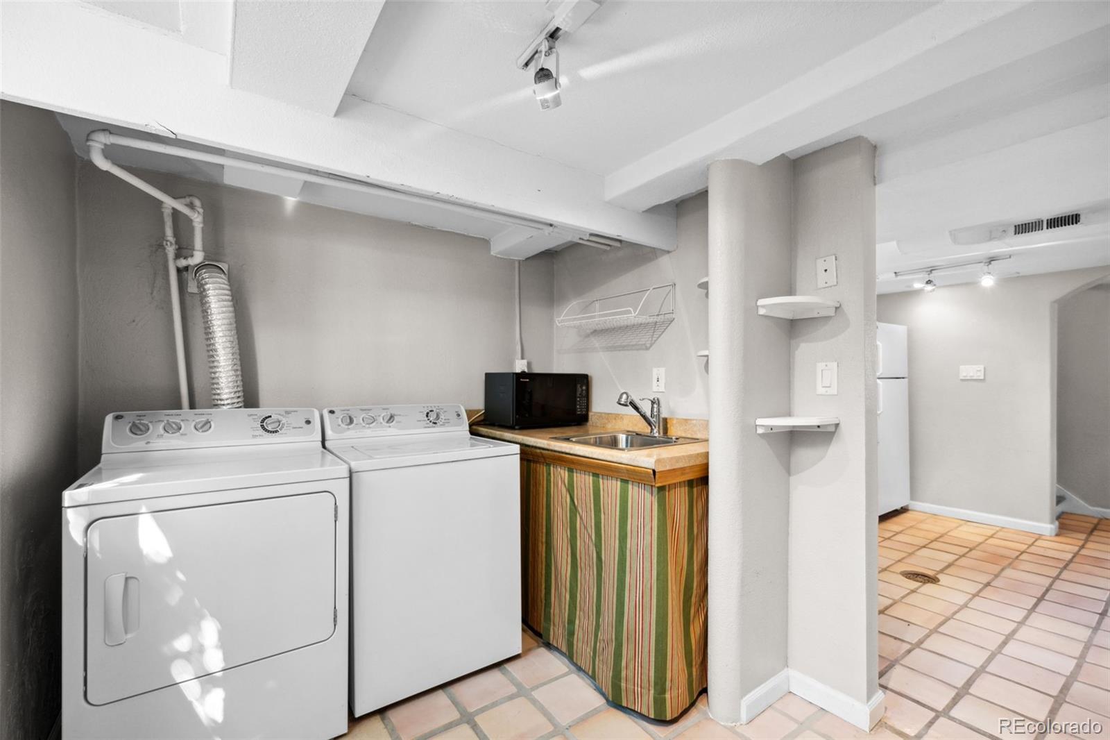 MLS Image #27 for 2195 s downing street,denver, Colorado