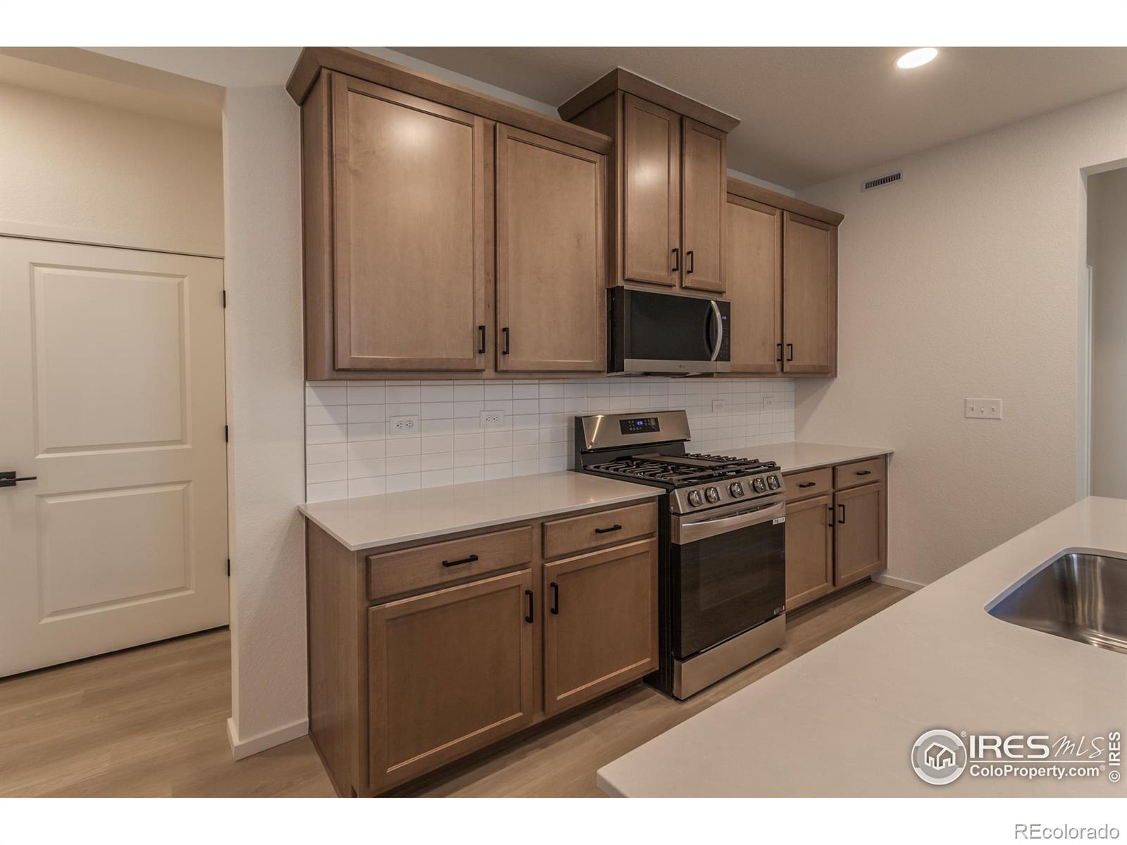MLS Image #11 for 3154  robud farms drive,fort collins, Colorado