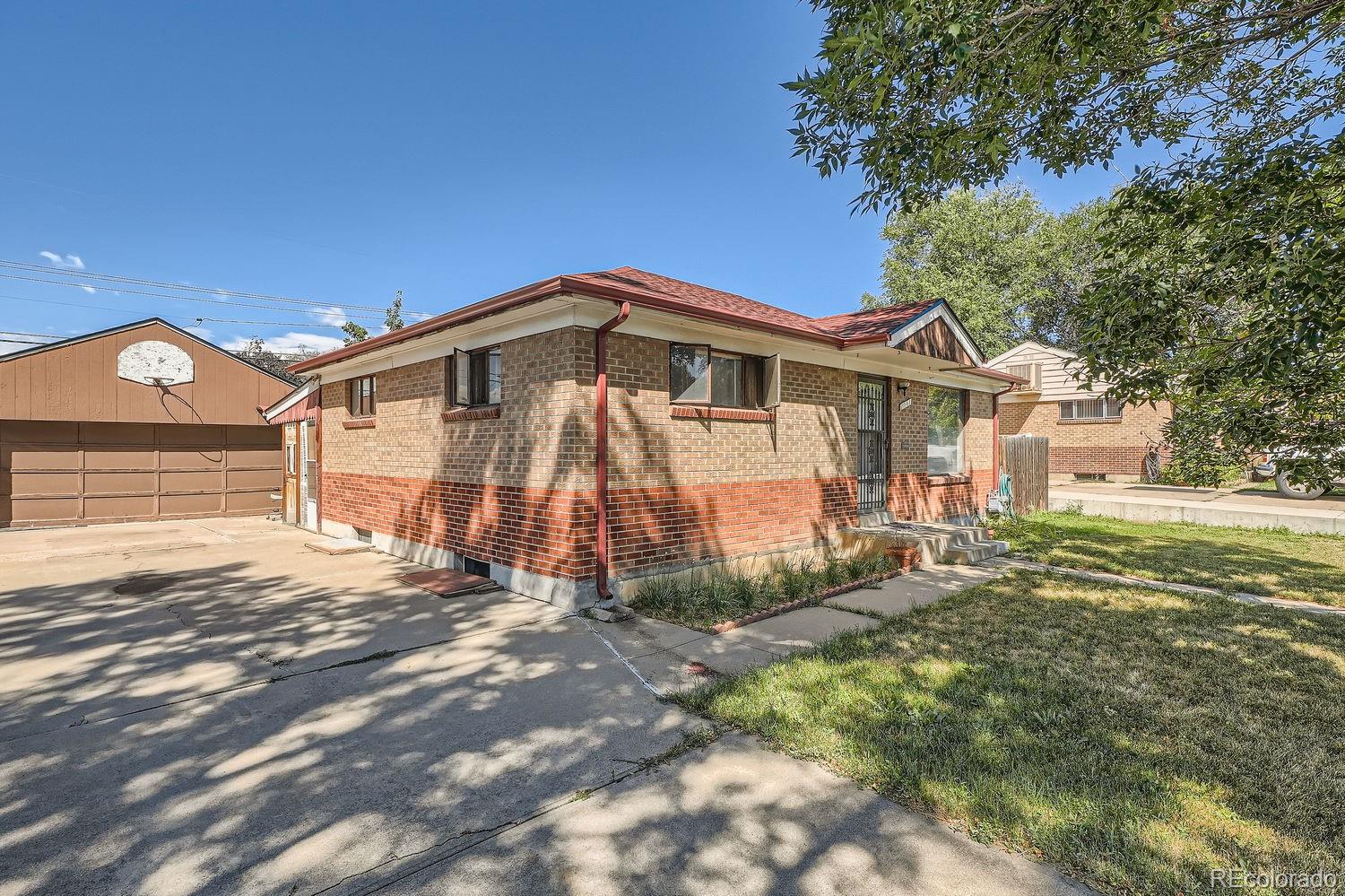 MLS Image #2 for 7061  larsh drive,denver, Colorado