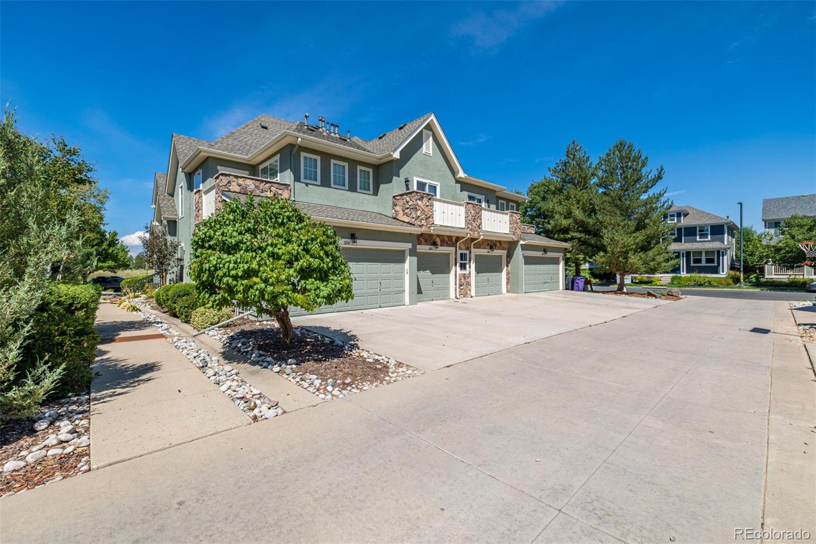 MLS Image #36 for 2290  akron court,denver, Colorado