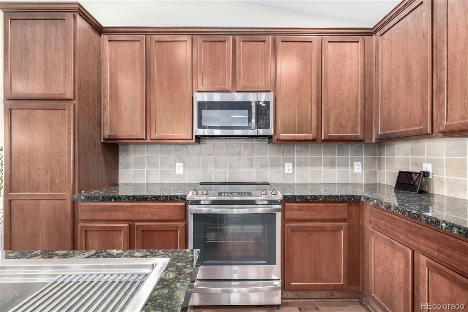 MLS Image #9 for 2290  akron court,denver, Colorado