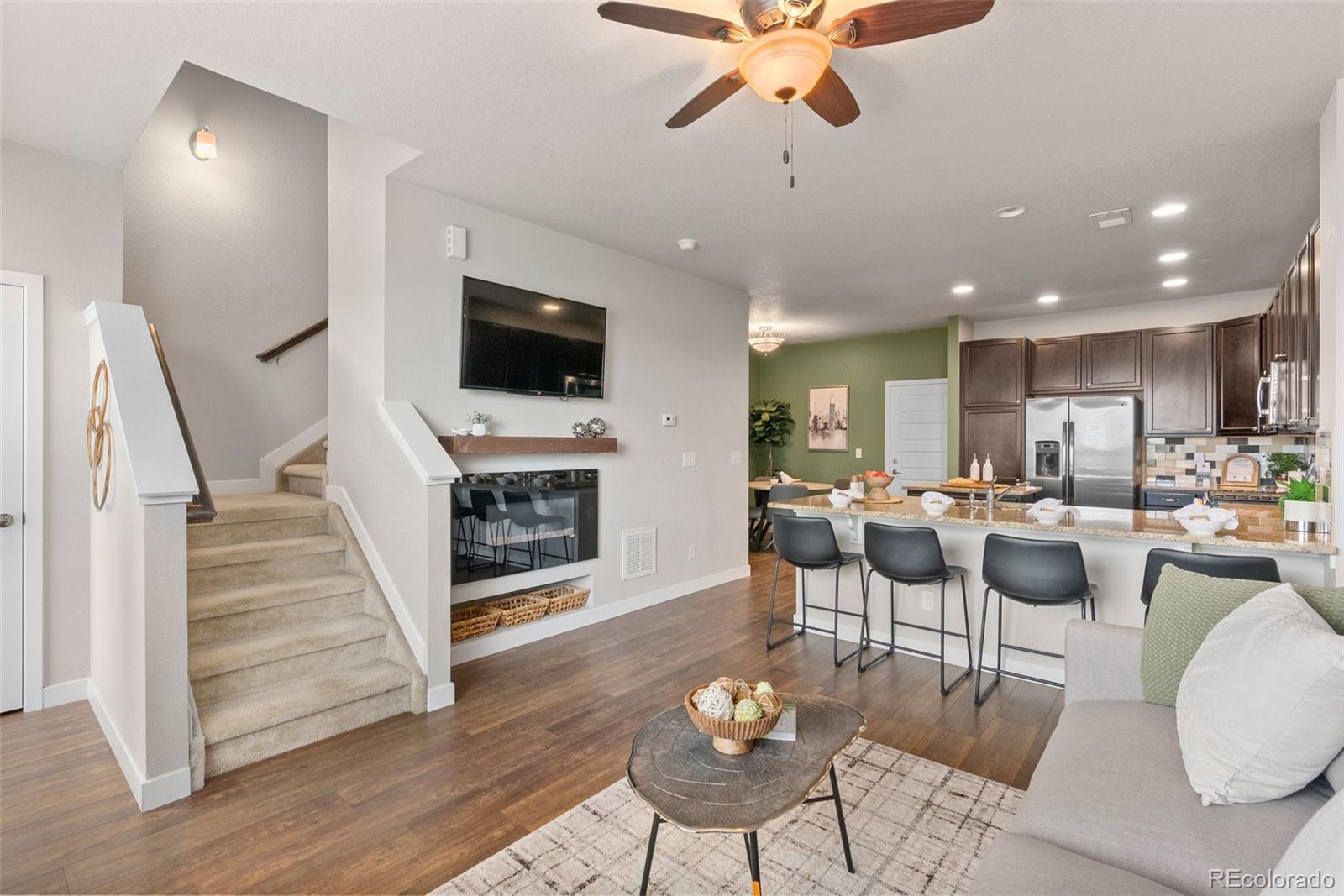 MLS Image #5 for 6604  fern drive,denver, Colorado