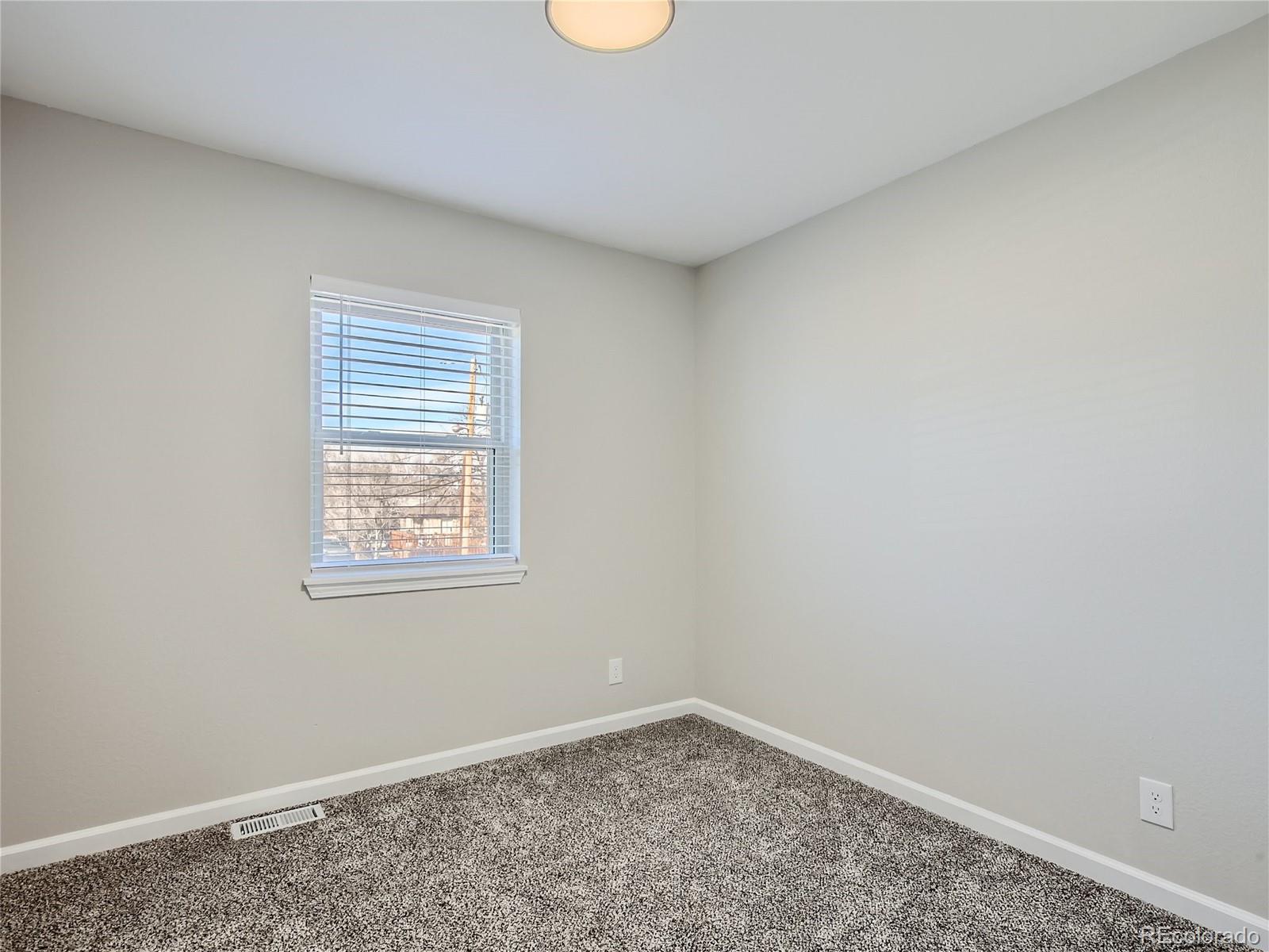 MLS Image #6 for 920 s utica street,denver, Colorado