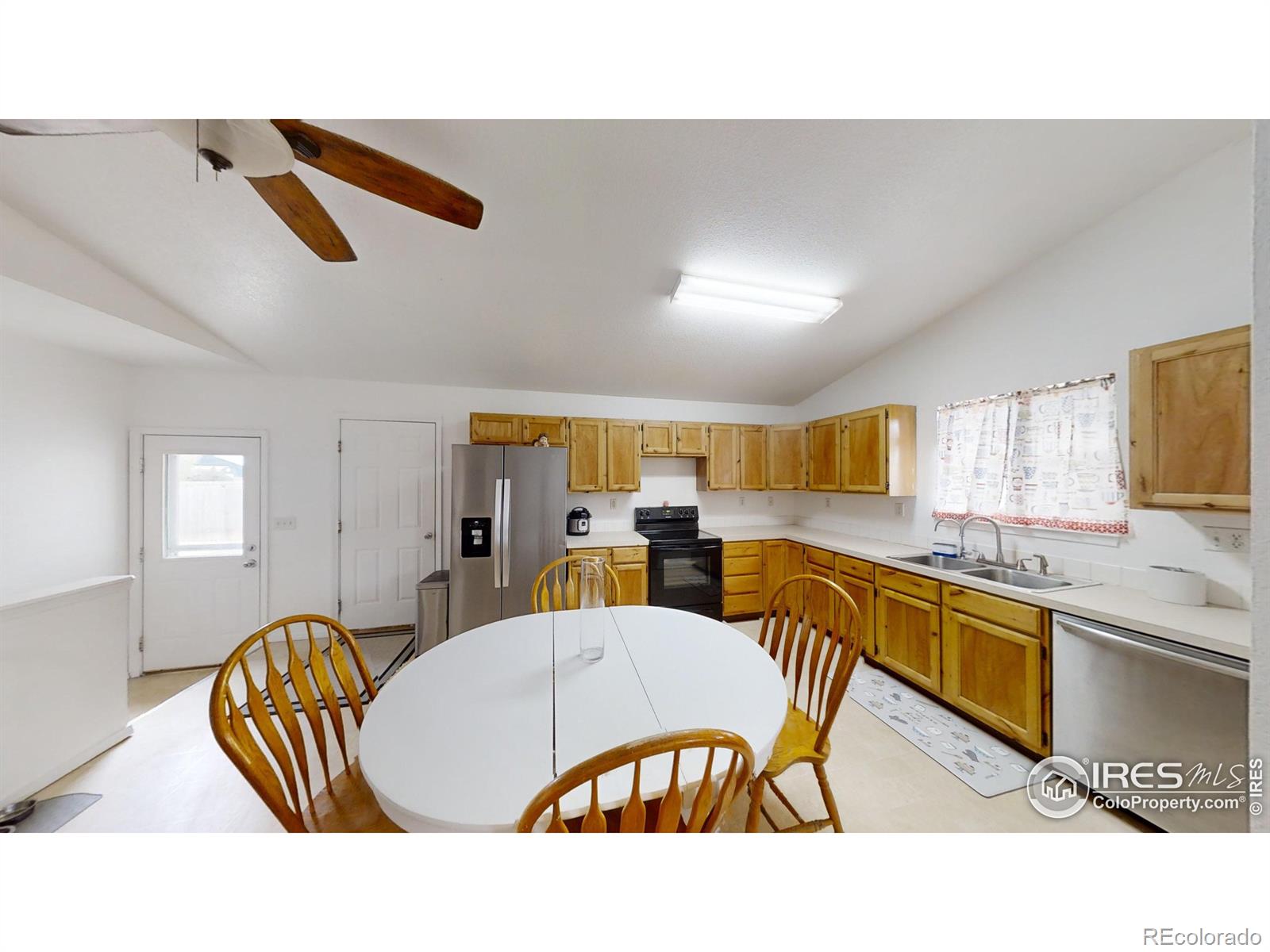 MLS Image #3 for 406  suzann street,wiggins, Colorado