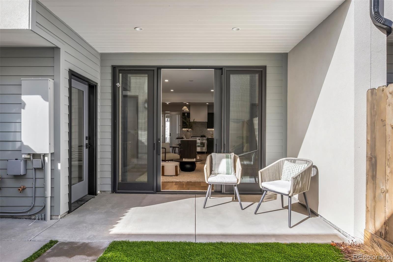 MLS Image #22 for 556  monroe street,denver, Colorado