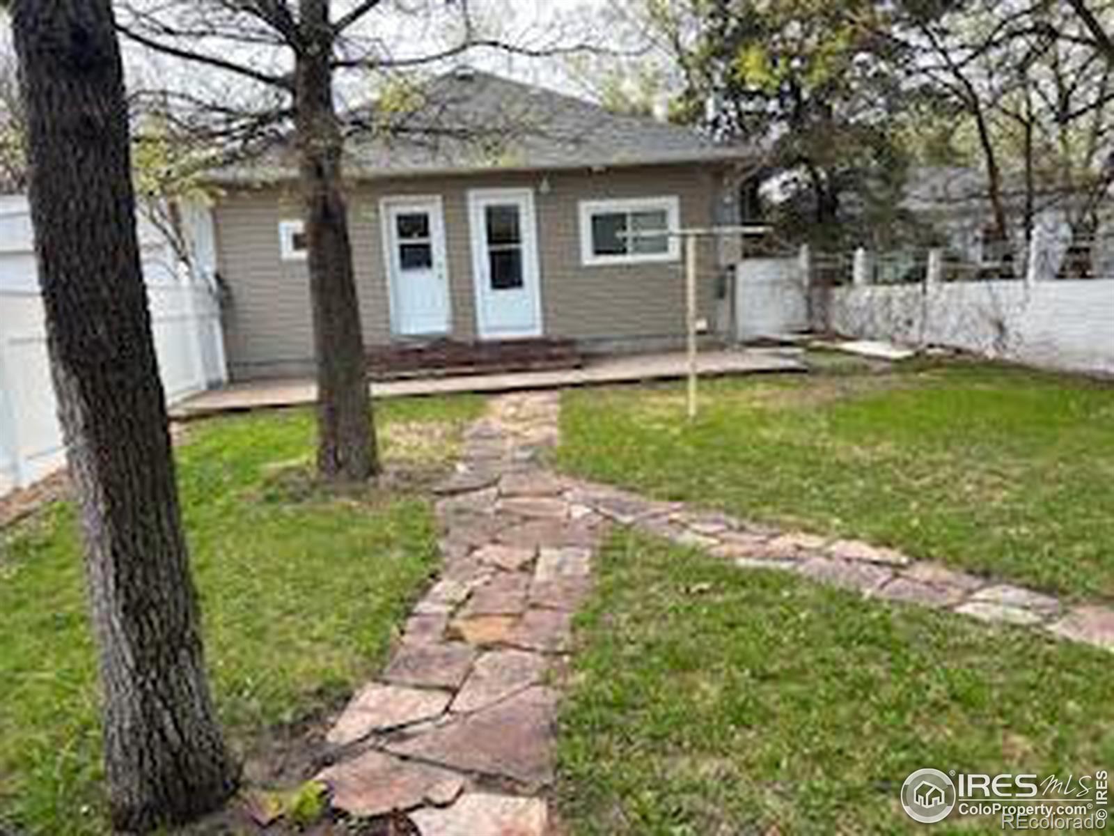 MLS Image #35 for 534  bent avenue,akron, Colorado