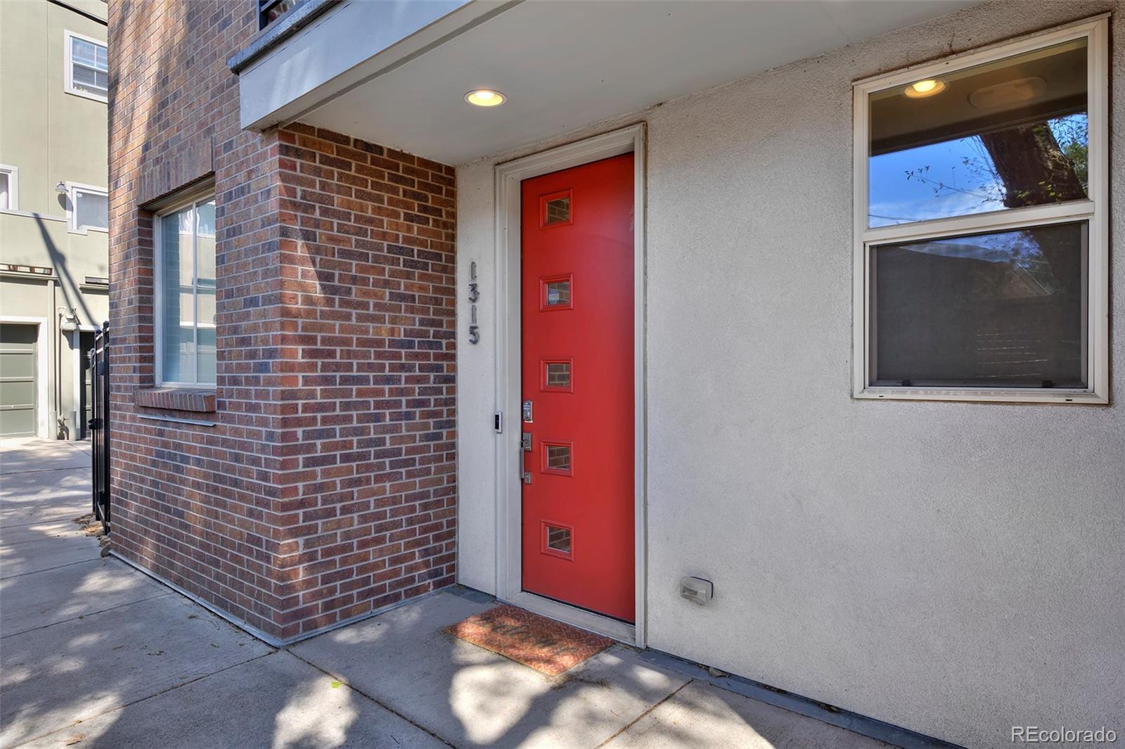 MLS Image #35 for 1315  jackson street,denver, Colorado