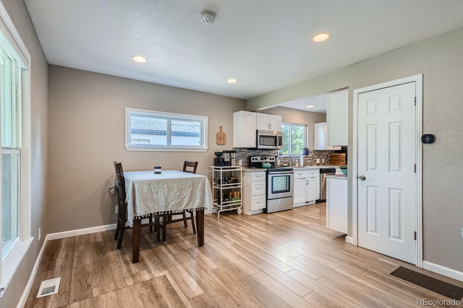 MLS Image #10 for 4226 s bannock street,englewood, Colorado