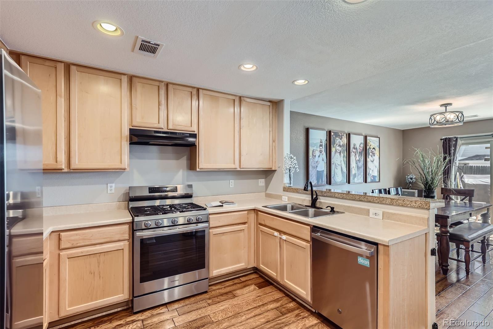 MLS Image #8 for 13852  linden court,thornton, Colorado