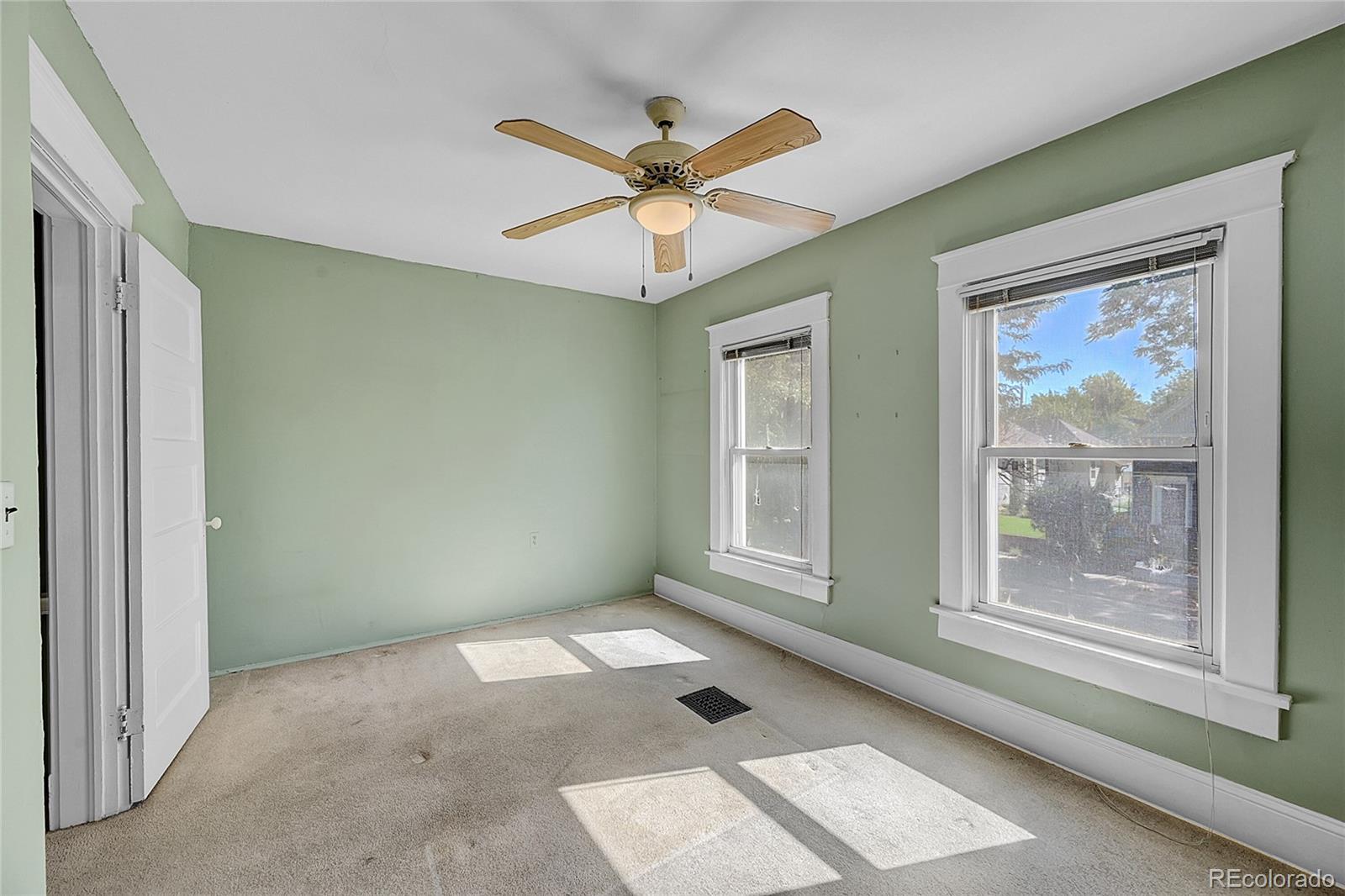 MLS Image #13 for 281 s clarkson street,denver, Colorado