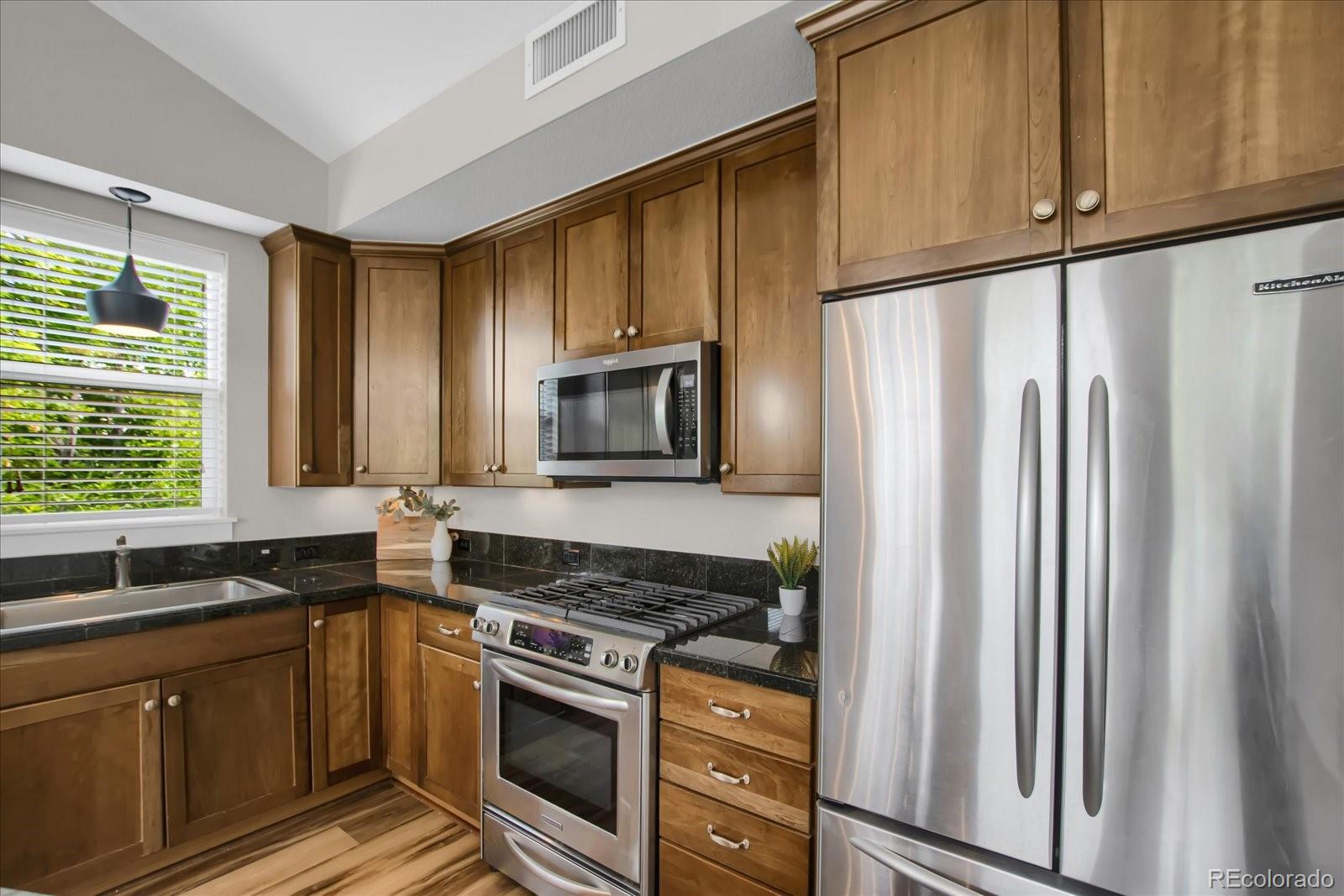 MLS Image #11 for 8290 e 24th drive,denver, Colorado