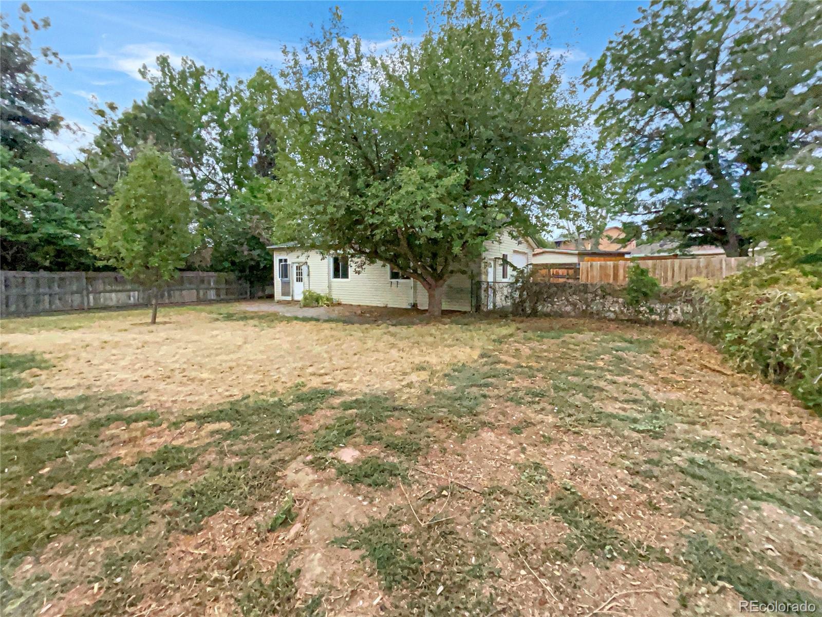 MLS Image #4 for 16332 e 8th place,aurora, Colorado