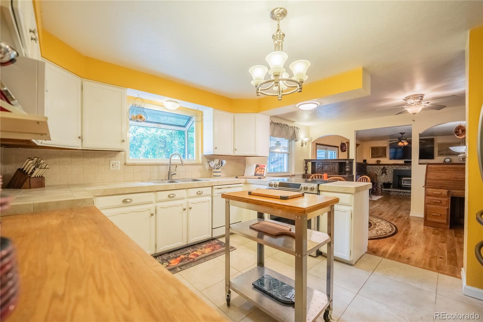 MLS Image #11 for 1705 s ammons street,lakewood, Colorado