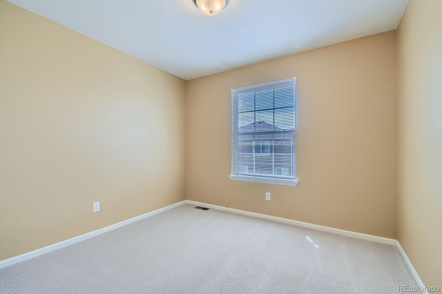 MLS Image #20 for 5510  killarney street,denver, Colorado