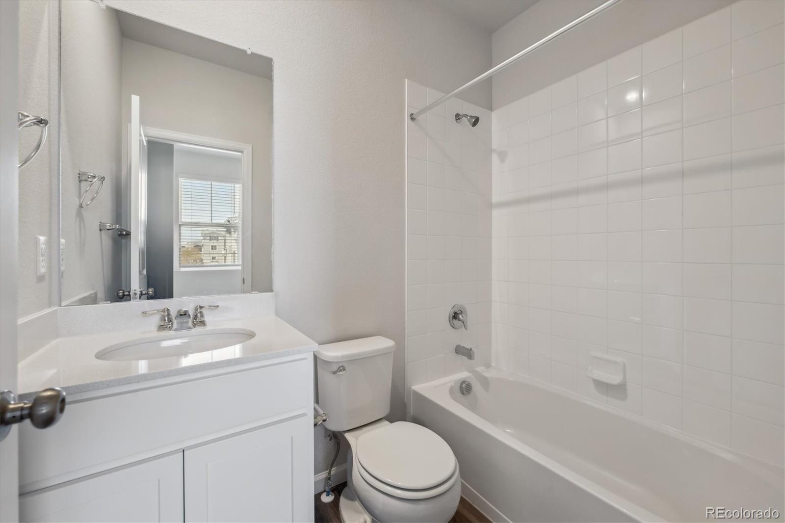 MLS Image #4 for 10065  quari court,commerce city, Colorado