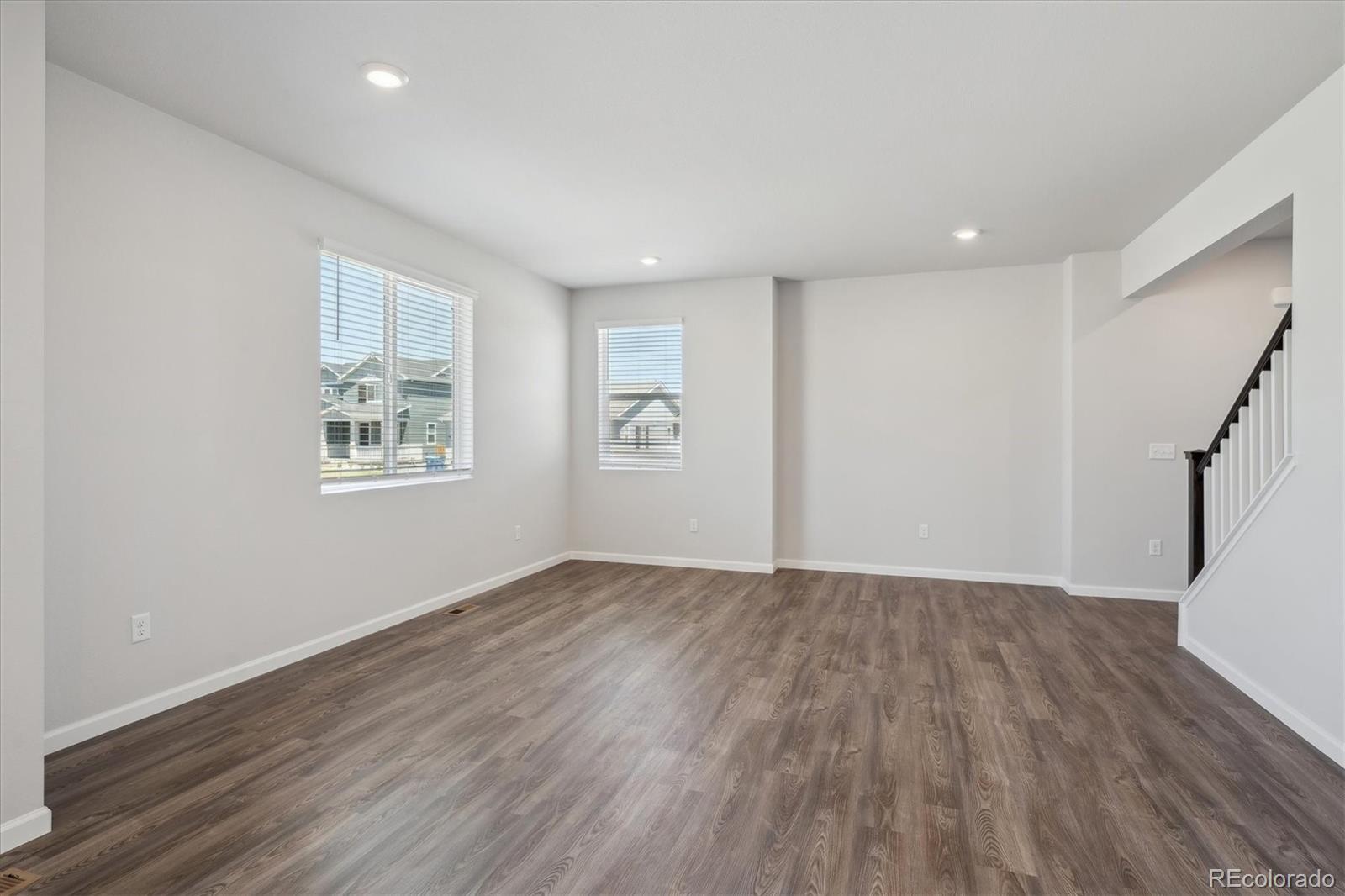 MLS Image #5 for 10065  quari court,commerce city, Colorado