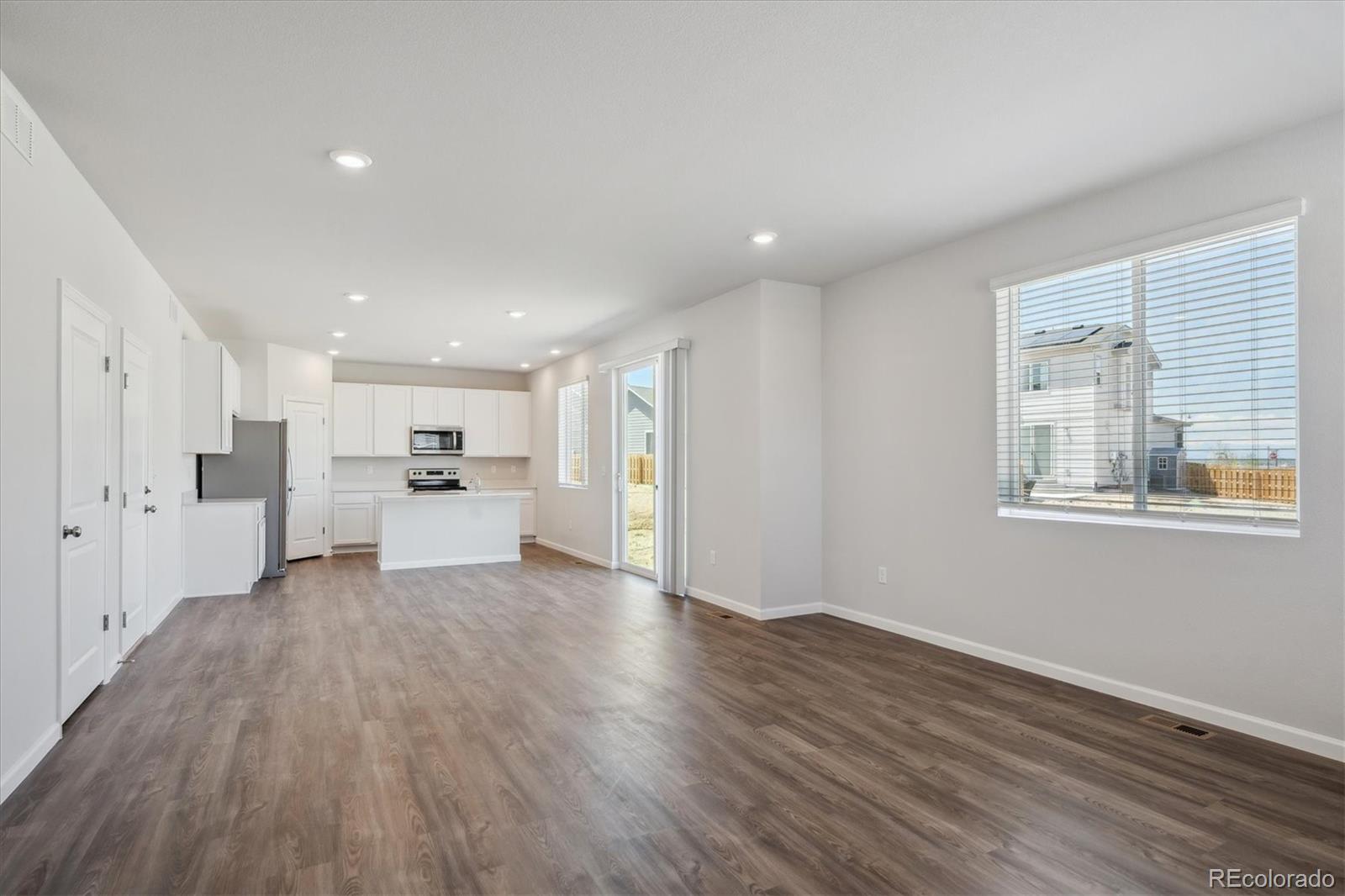 MLS Image #8 for 10065  quari court,commerce city, Colorado