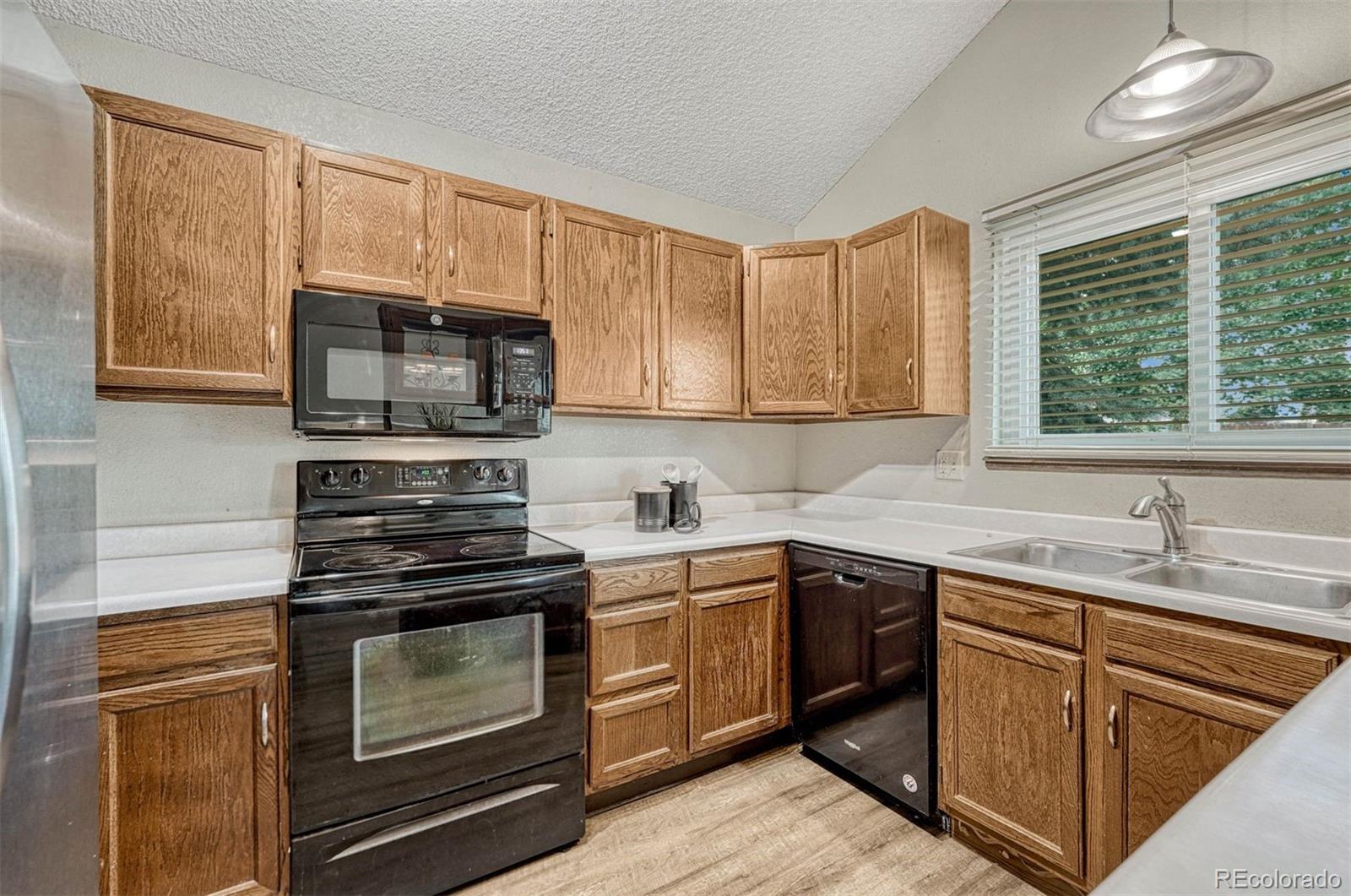 MLS Image #4 for 6124  breeze court,colorado springs, Colorado