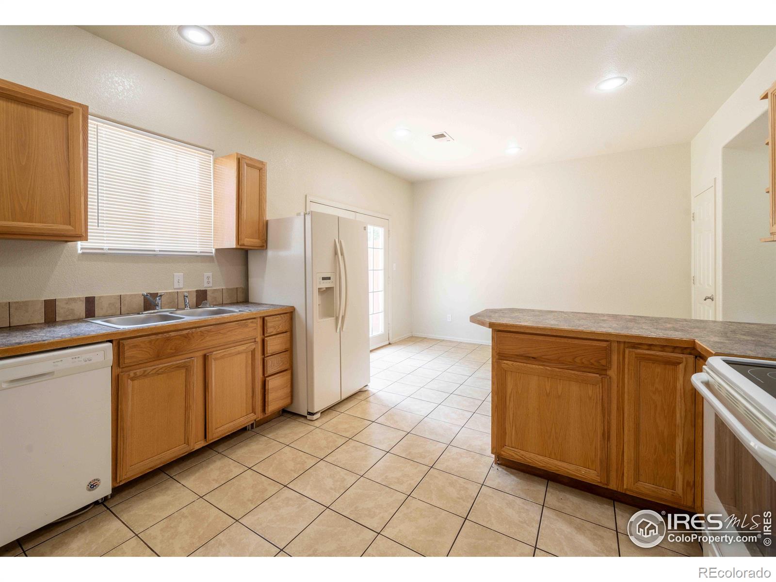 MLS Image #5 for 4162  meadowview court,evans, Colorado