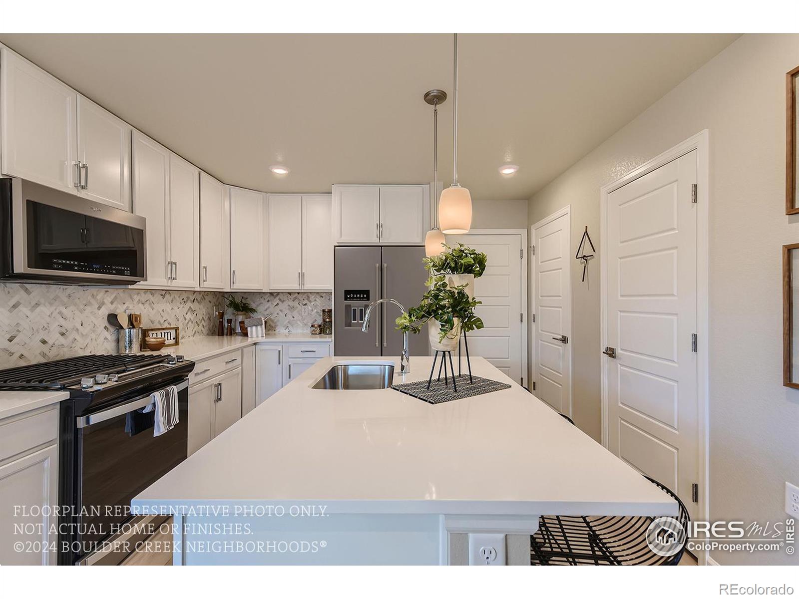 MLS Image #14 for 10221 e 62nd place,denver, Colorado